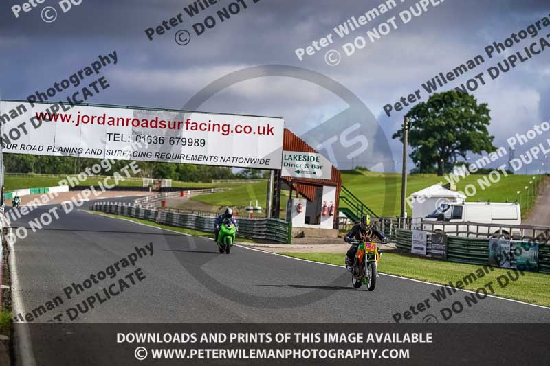 enduro digital images;event digital images;eventdigitalimages;mallory park;mallory park photographs;mallory park trackday;mallory park trackday photographs;no limits trackdays;peter wileman photography;racing digital images;trackday digital images;trackday photos